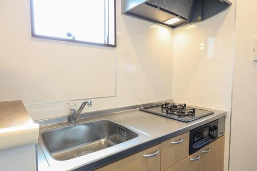 Kitchen, ナゴヤドーム前矢田駅徒歩3分 レース体験 テントサウナ 最大4名宿泊 in Daiko