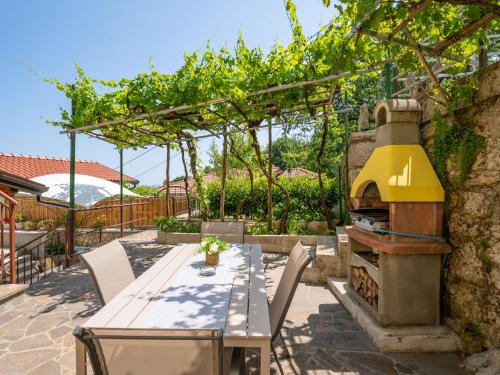 Apartment Ema-2 by Interhome in 洛夫蘭