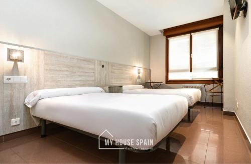 2 twin beds