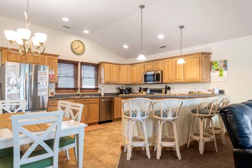 Surfs Up in Kitty Hawk (NC)