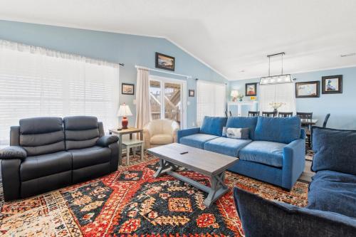 Swallows Nest in Kitty Hawk (NC)