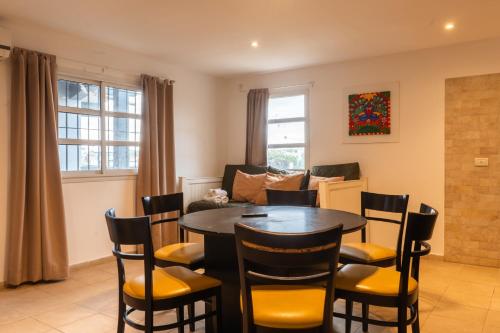 Two-Bedroom Apartment with Balcony image 9