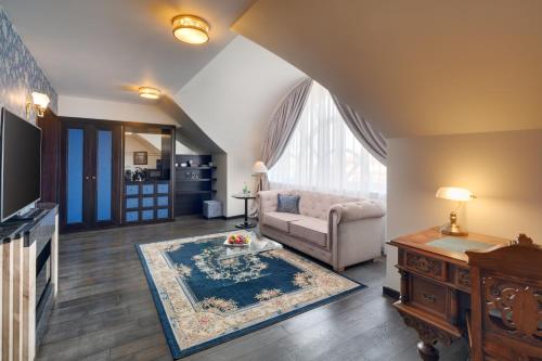 Hotel Savoy Prague - image 10