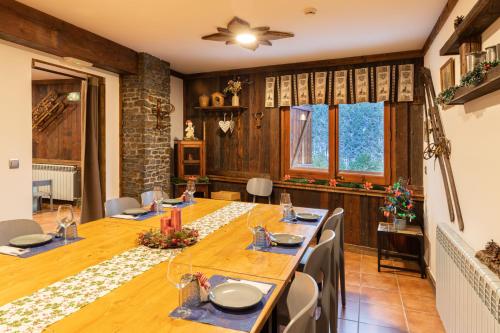 ห้องอาหาร, Hotel Restaurant Camp del Serrat in เอนโกลาสเตอร์