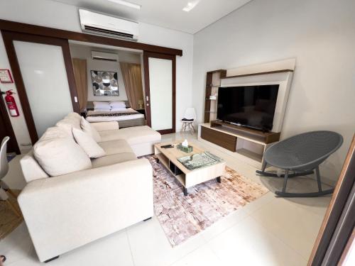 One-Bedroom Apartment image 8