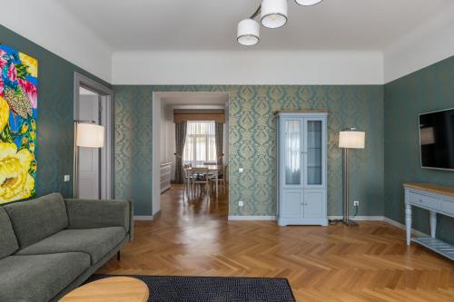 Three-Bedroom Apartment image 10