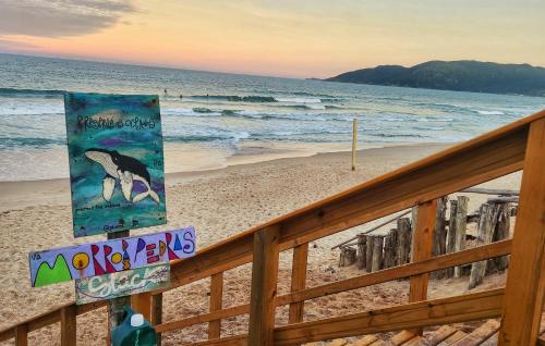 沙灘, Casa Maré Floripa - Coliving, Coworking and Community (Casa Mare Floripa - Coliving, Coworking and Community) in 孔塞桑湖