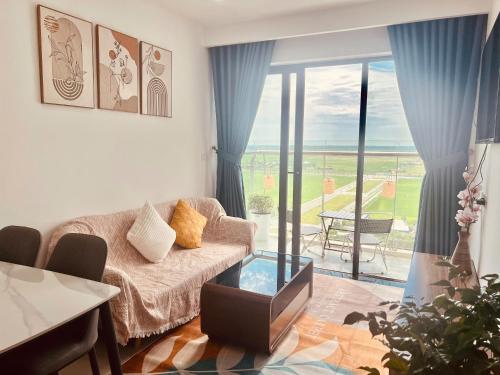 Two-Bedroom Apartment image 6