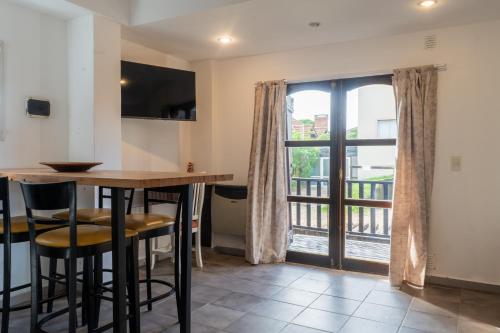 One-Bedroom Apartment with Terrace image 5
