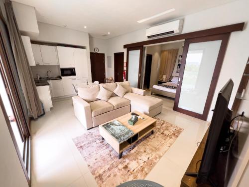 One-Bedroom Apartment image 2