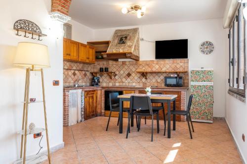 GuestHost - Bright Apartment Taormina, Taormina (photo 7)