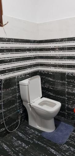 Deluxe King Room image 10
