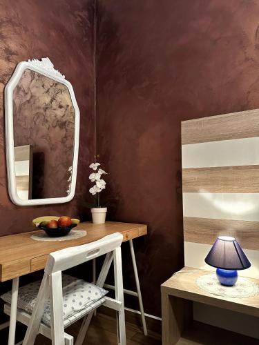 Double Room with Balcony image 10