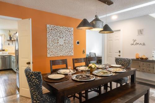 Pet-Friendly Beach Getaway, Relax by the Bay! in Whitehall Manor (MD)