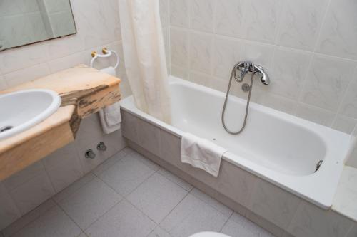 Hotel Haromar - image 13