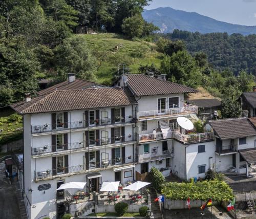 Guesthouse Giulietta e Romeo - Accommodation - Cossogno