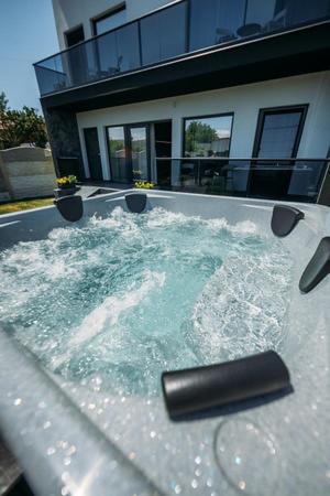 Magic Residence Hunedoara in Peştişu Mare