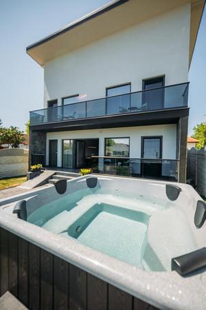 Magic Residence Hunedoara in Peştişu Mare