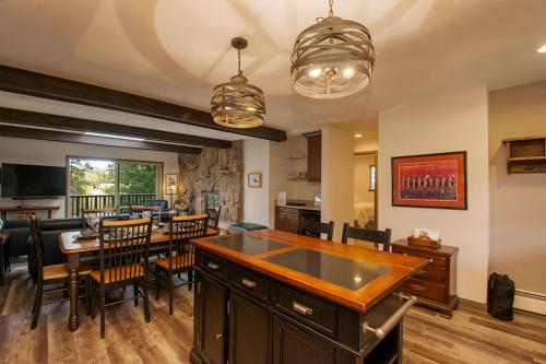 Hi Country Haus Unit 2121 in Winter Park