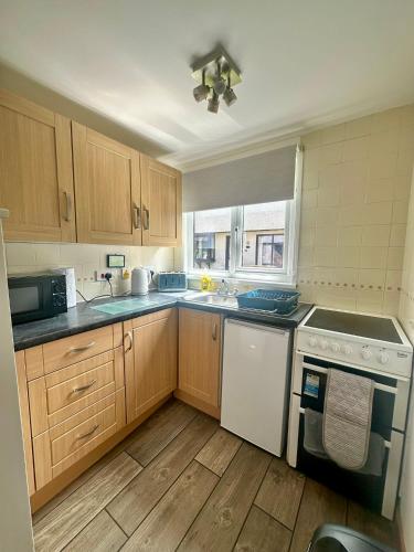 Charming & Spacious Holiday Home, Hayle (photo 5)