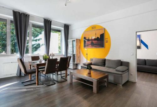 Berlin Central Premium Apartments for Groups in Tempelhof