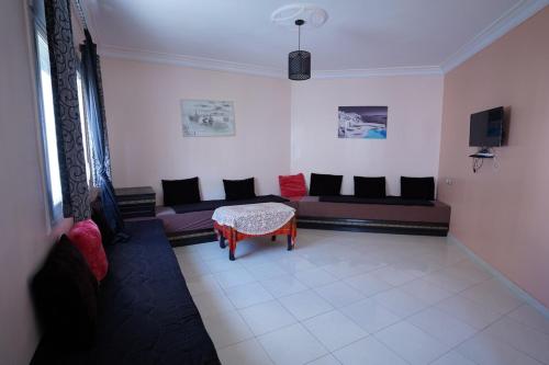 One-Bedroom Apartment image 10