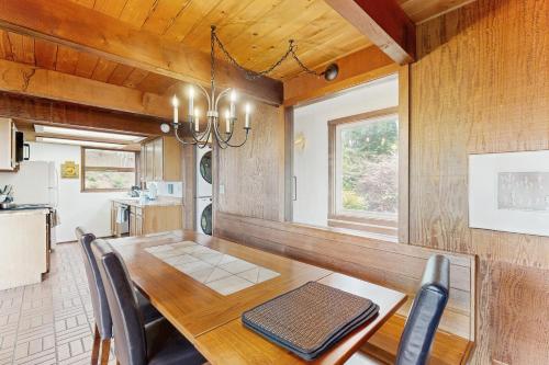 Chanticleer - image 8
