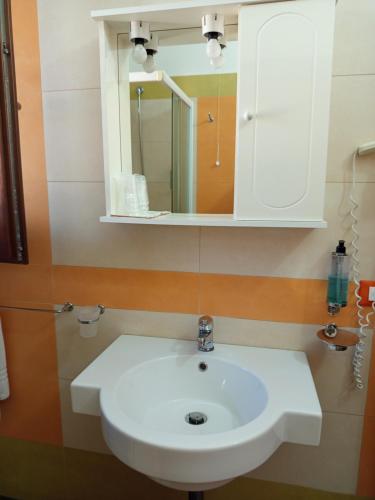 Amaryllis Hotel – San Vito Lo Capo, CA