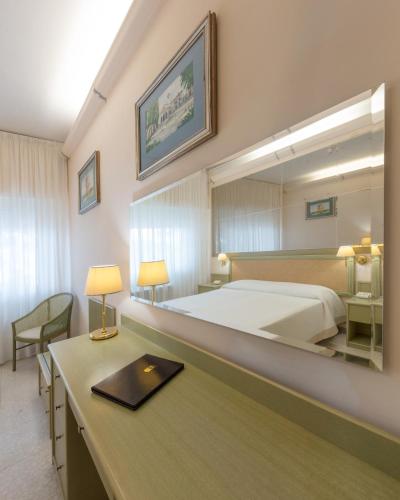 Standard Double with Sea View