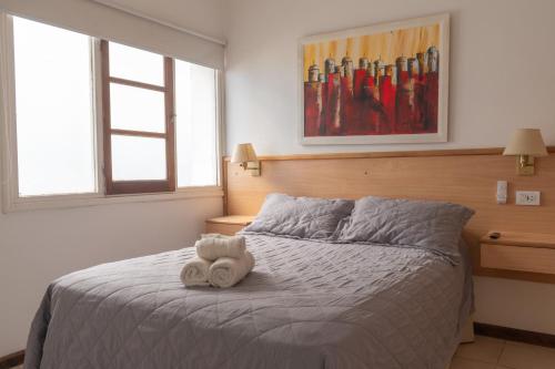 One-Bedroom Apartment image 6