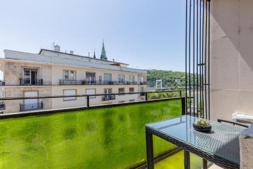 Prince apartment downtown 2