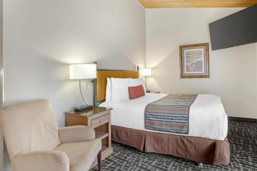 Best Western Plus Arroyo Roble Hotel & Creekside Villas - image 9