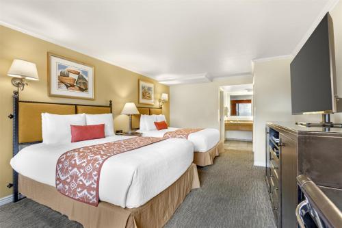 Best Western Plus Arroyo Roble Hotel & Creekside Villas - image 14