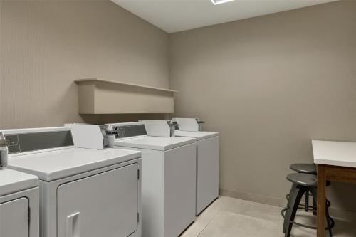 Hilton Garden Inn Riverhead - image 13