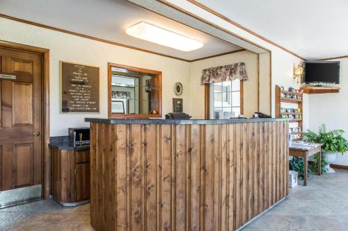 Előcsarnok, Rodeway Inn Waterford - New London in Waterford