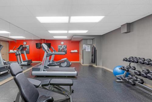 مركز لياقة بدنية, Quality Inn & Suites in Oakville