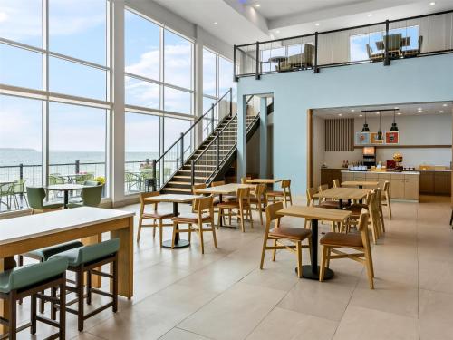 Hampton Inn by Hilton St Ignace Lakefront Mackinac - 식음료(F&B)