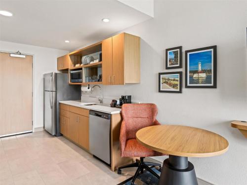 Hampton Inn by Hilton St Ignace Lakefront Mackinac - image 12