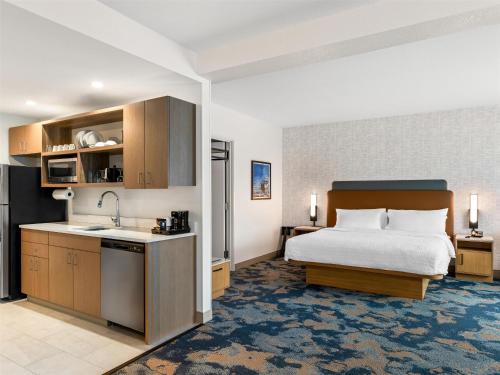 Hampton Inn by Hilton St Ignace Lakefront Mackinac - 주방