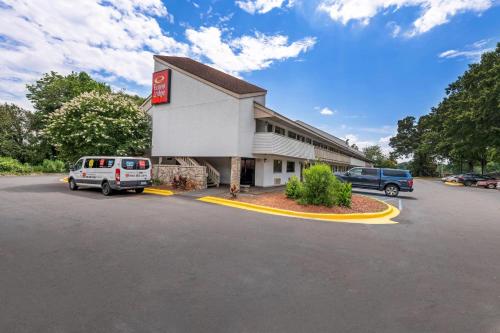 Econo Lodge Charlotte Airport in Charlotte, USA