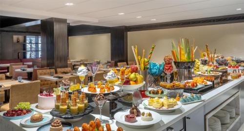 St. Mark's Hotel Bengaluru, a member of Radisson Individuals - 레스토랑
