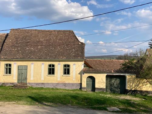 House by the Church - entire house, Criţ (zdjęcie 2)