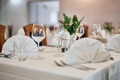 Hotel Selce - image 3