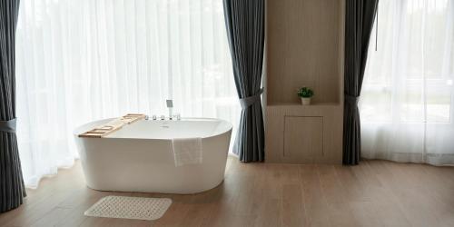 Hotel Whitt Hua Hin