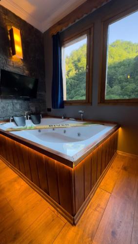 Karstais baseins, River Deluxe Botıque in Dikkaya