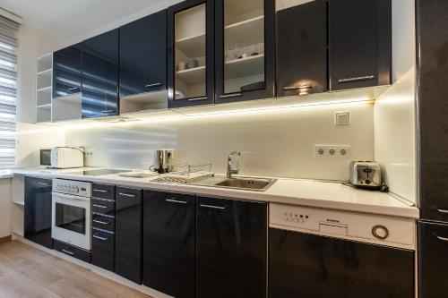 Finest 3BR Downtown, Sofia (Foto 5)