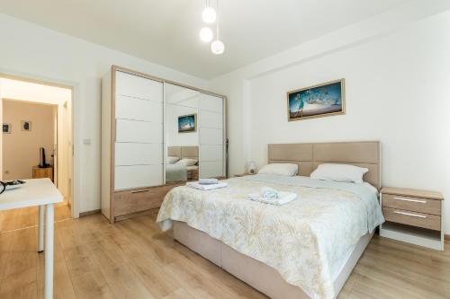 Finest 3BR Downtown, Sofia (Foto 9)