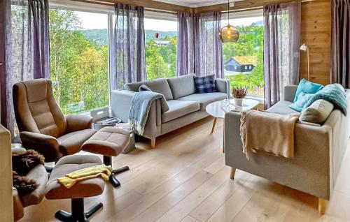 4 Bedroom Gorgeous Home In Edland in Vagsli