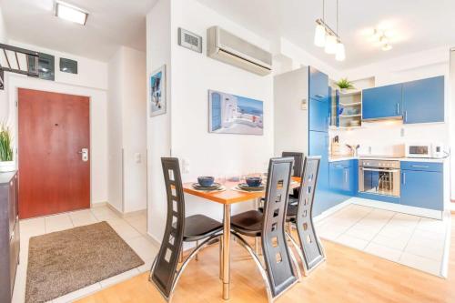 River View - Sunny - Comfy - image 9