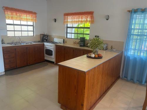 Immaculate 3 Bed Villa Overlooking Admiralty Bay in Port Elizabeth